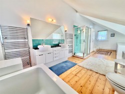 Images for Totland Bay, Isle of Wight