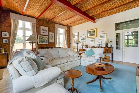 Click the photo for more details of Chipping Norton, Oxfordshire