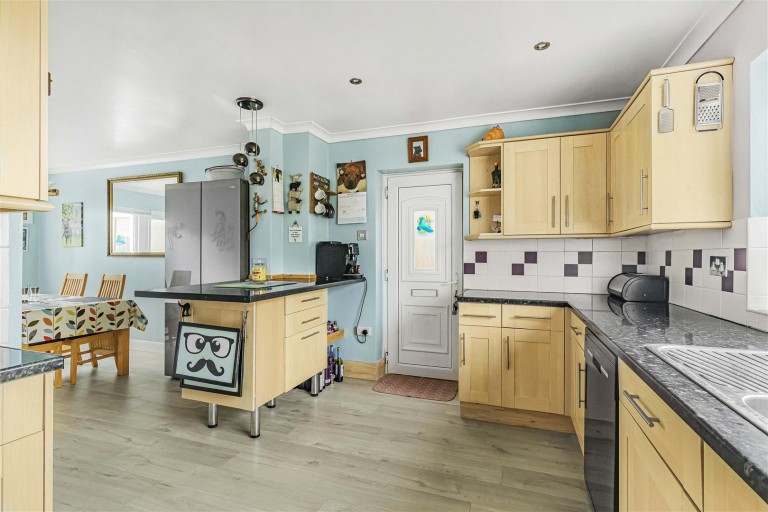 Images for Wheatsheaf Way, Linton, Cambridge
