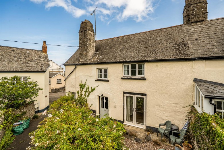Click the photo for more details of Westleigh, Bideford