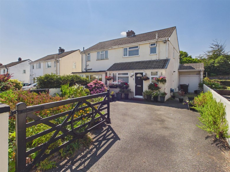 Click the photo for more details of St. Johns Road, Launceston