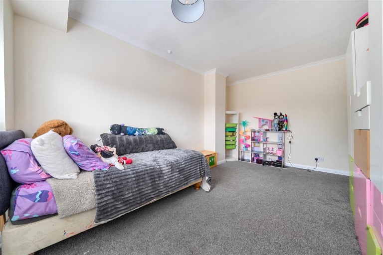 Images for Mckinnell Crescent, Rugby, CV21