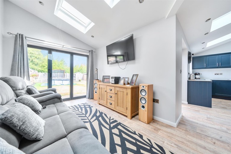 Images for Mckinnell Crescent, Rugby, CV21