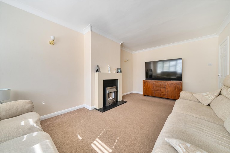 Images for Mckinnell Crescent, Rugby, CV21