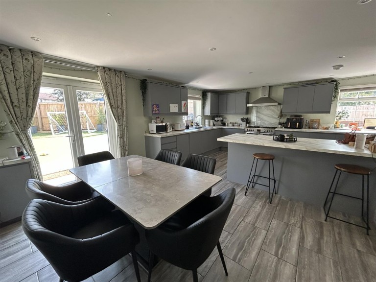 Images for Alexandra Road, Bridport