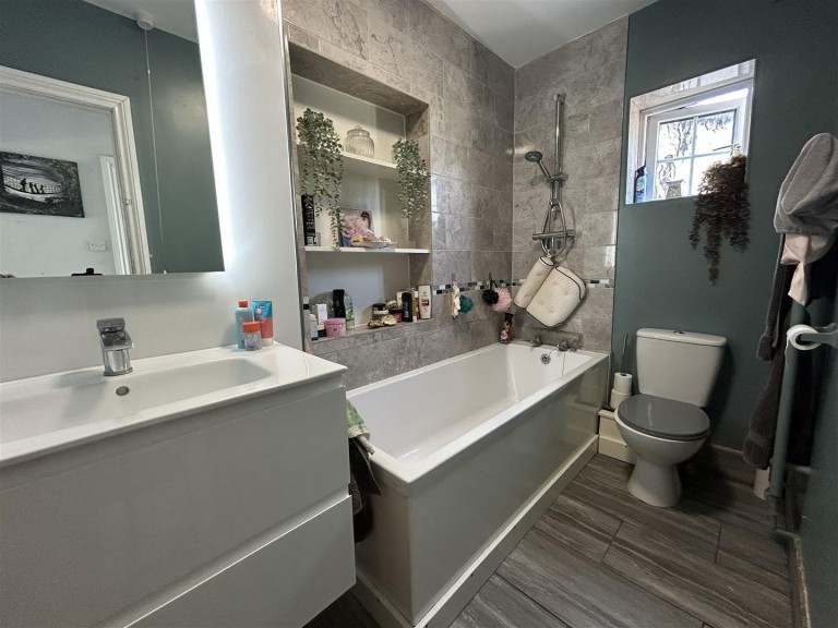 Images for Alexandra Road, Bridport