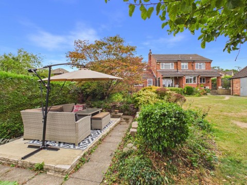 Click the photo for more details of Beeby Road, Scraptoft, Leicestershire