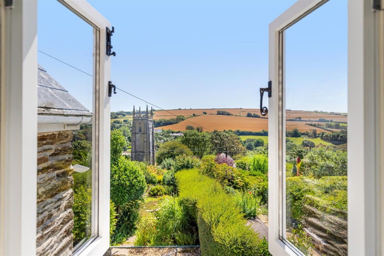 Images for Honeysuckle Cottage, South Milton, Kingsbridge