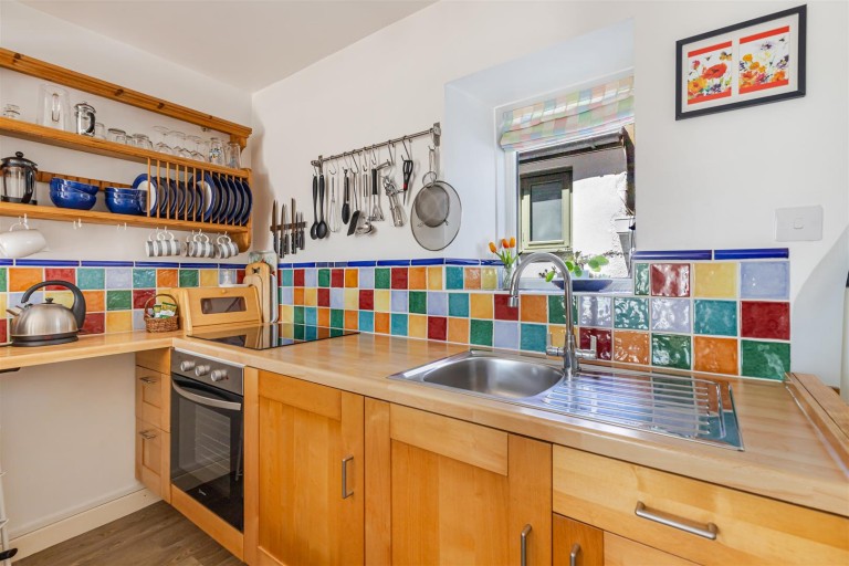 Images for Honeysuckle Cottage, South Milton, Kingsbridge