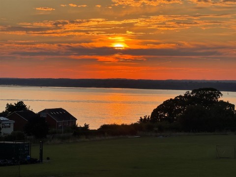 Click the photo for more details of Cowes, Isle of Wight
