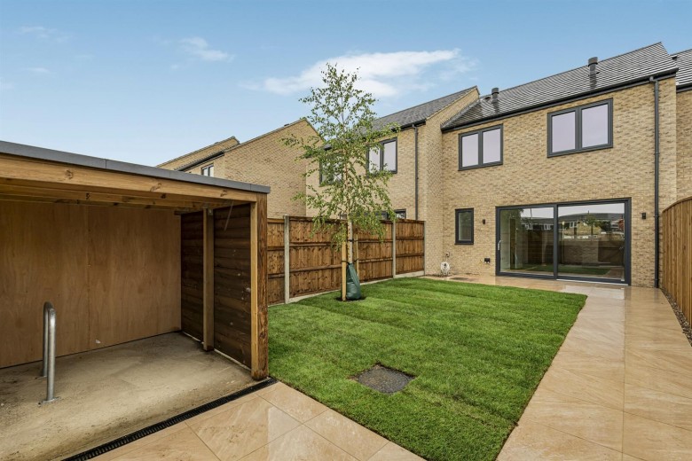 Click the photo for more details of Northfield Avenue, Cambridge