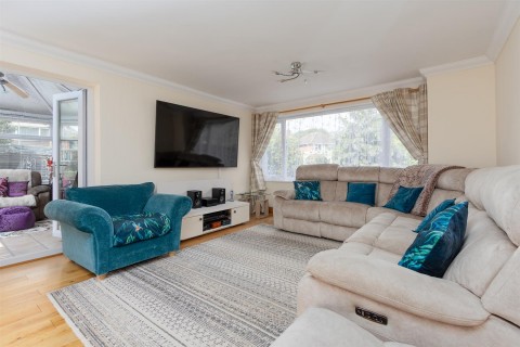 Click the photo for more details of South Avenue, Ullesthorpe, Lutterworth