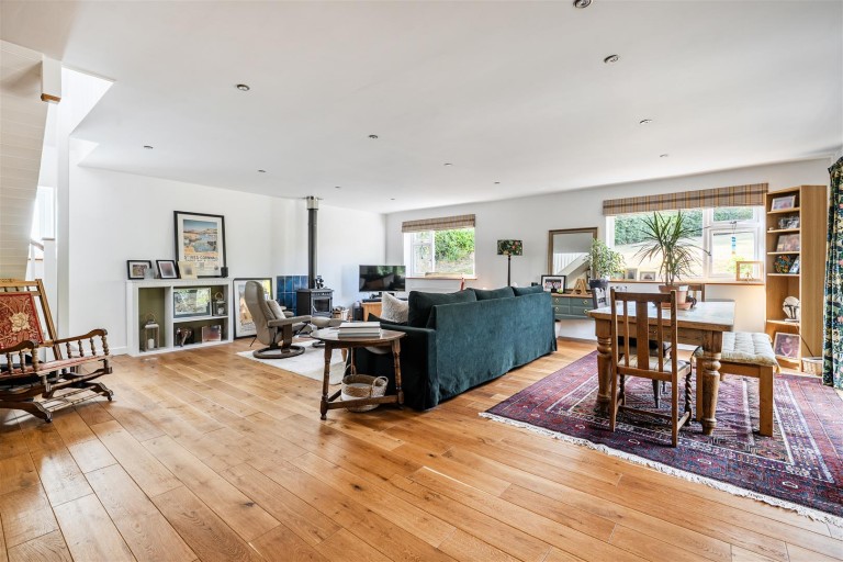 Images for Whitford, Axminster
