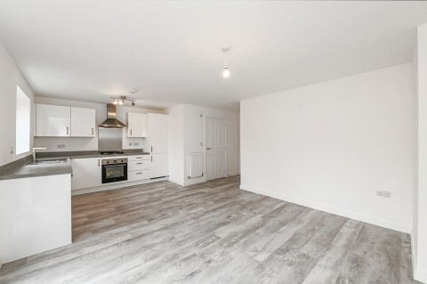 Click the photo for more details of Fontwell Avenue, Eastergate, PO20