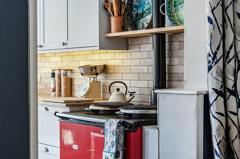 Images for Woodside Road, Chiddingfold, GU8