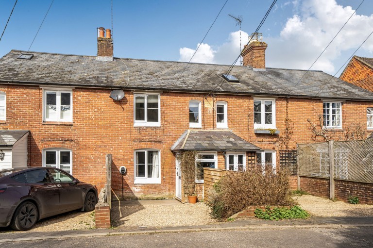 Images for Woodside Road, Chiddingfold, GU8