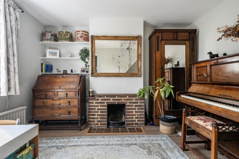 Images for Woodside Road, Chiddingfold, GU8