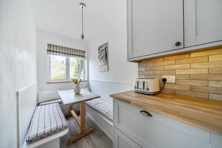 Images for Woodside Road, Chiddingfold, GU8