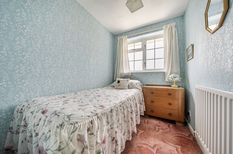 Images for Glen Crescent, Selsey, PO20