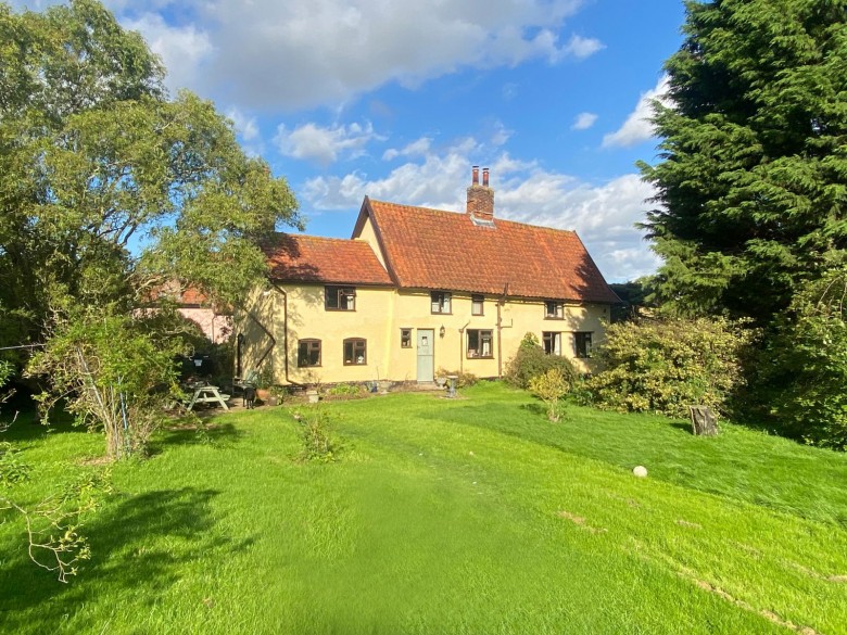 Click the photo for more details of Worlingworth, Nr Framlingham, Suffolk