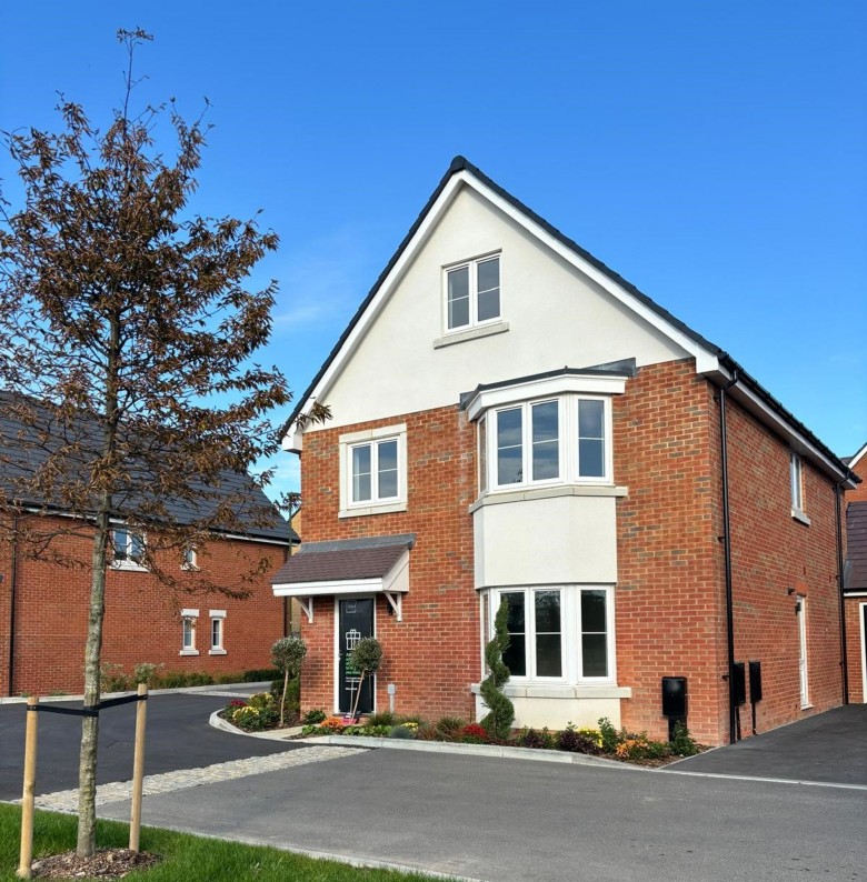 Click the photo for more details of Osprey Drive, Chichester, PO20