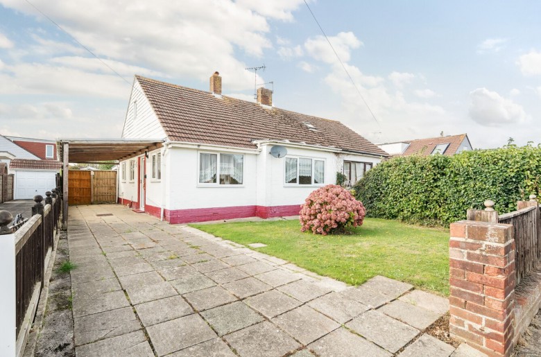 Click the photo for more details of Leonora Drive, Nyetimber, PO21