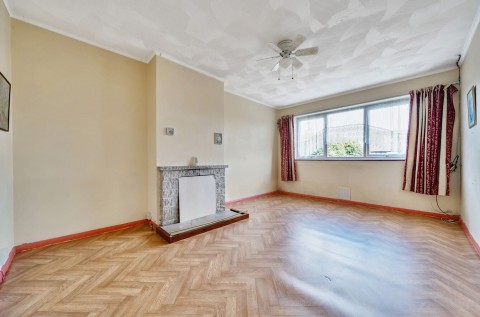 Click the photo for more details of Leonora Drive, Nyetimber, PO21
