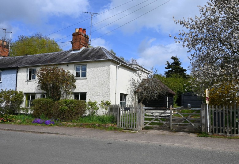 Click the photo for more details of Badingham, Near Framlingham, Suffolk