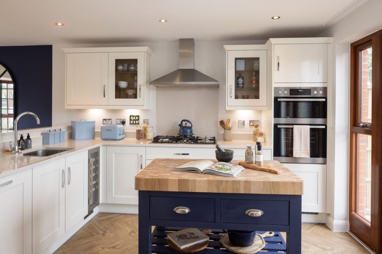 Click the photo for more details of Tye Lane, Walberton, BN18