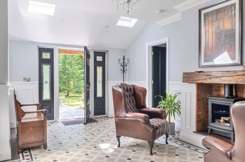 Click the photo for more details of Hambrook Hill South, Hambrook, PO18