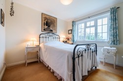 Images for Selborne Close, Petersfield, GU32