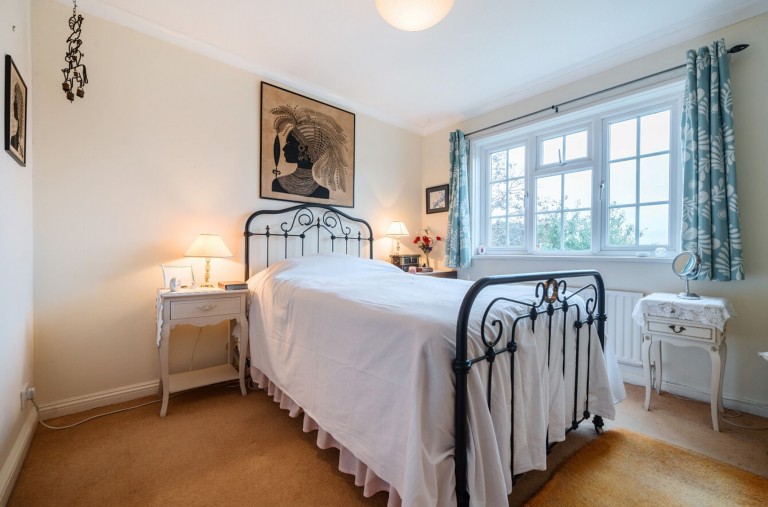 Images for Selborne Close, Petersfield, GU32