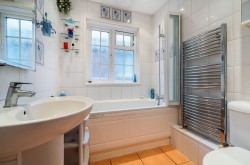 Images for Selborne Close, Petersfield, GU32