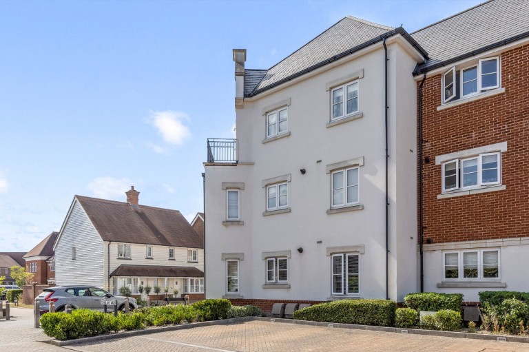 Images for Longhurst Avenue, Horsham, RH12