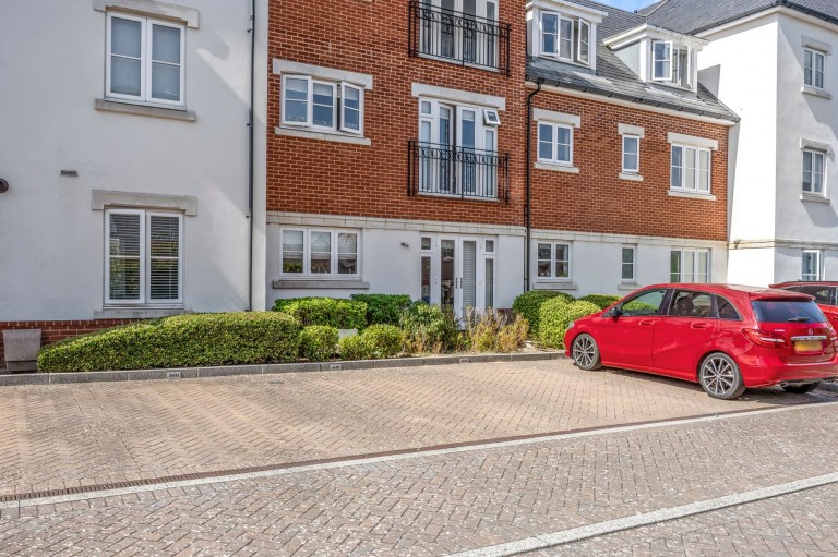 Images for Longhurst Avenue, Horsham, RH12