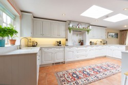 Images for Newpound Lane, Wisborough Green, RH14