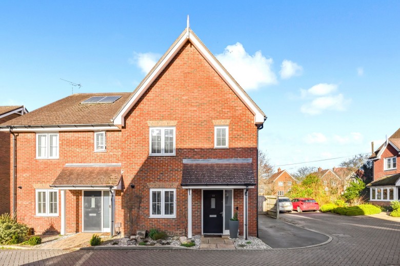 Click the photo for more details of Edwards Close, Broadbridge Heath, RH12