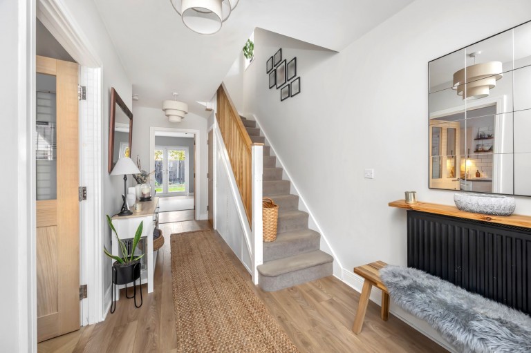 Images for Edwards Close, Broadbridge Heath, RH12