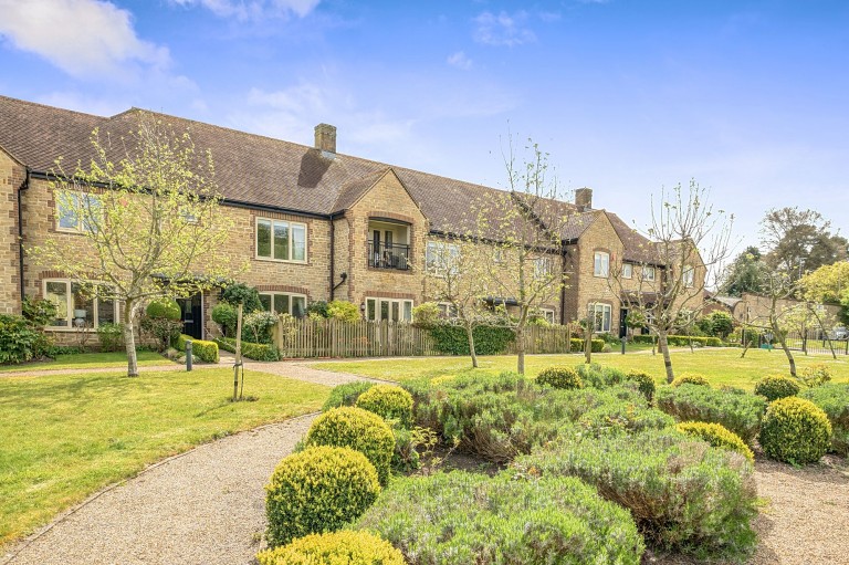 Images for Orchard Gardens, Storrington, RH20