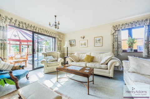 Click the photo for more details of Kidmore Lane, Denmead, PO7