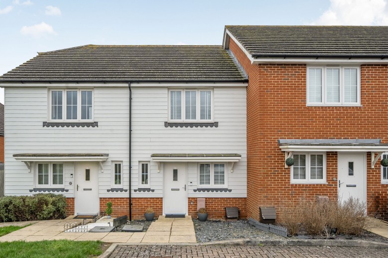 Click the photo for more details of Crossfields, Bersted Park, PO21