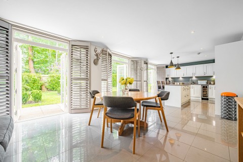 Click the photo for more details of Brackenwood, Midhurst, GU29