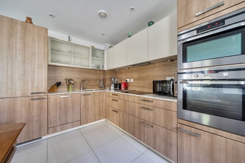 Click the photo for more details of Stane Street, Billingshurst, RH14