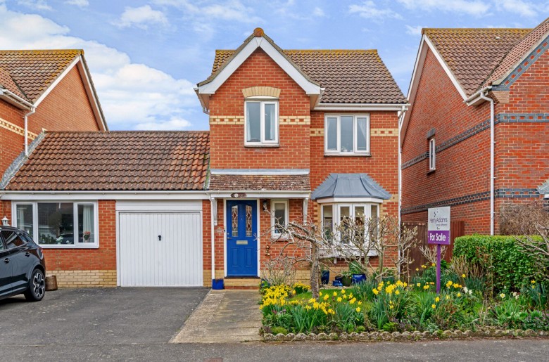 Click the photo for more details of Pacific Way, Selsey, PO20