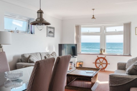 Click the photo for more details of Seafields, Bracklesham Bay, PO20