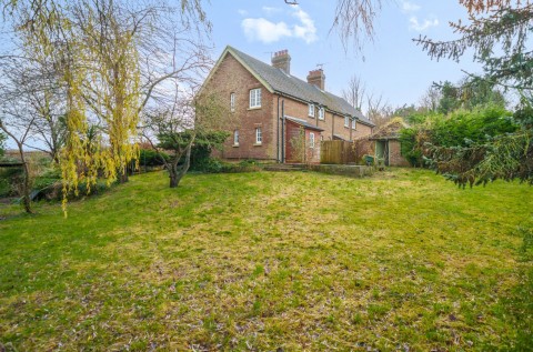 Click the photo for more details of Binderton, Chichester, PO18