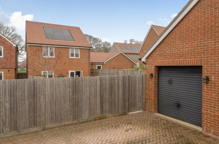 Images for Lock's Farm Lane, West Broyle, PO19