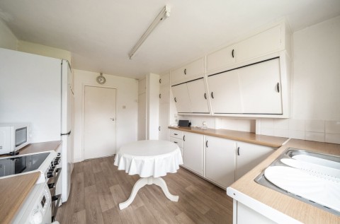 Click the photo for more details of Leonora Drive, Nyetimber, PO21