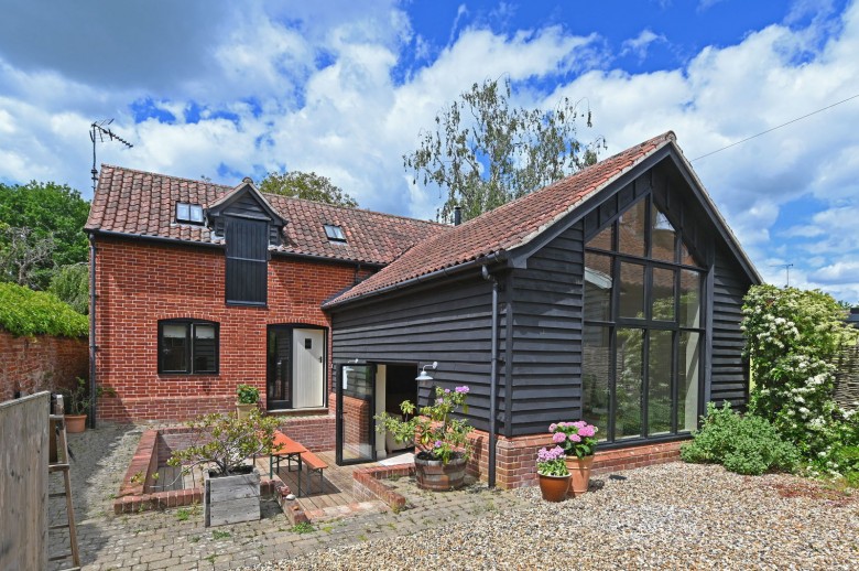 Click the photo for more details of Great Glemham, Nr Saxmundham, Suffolk 