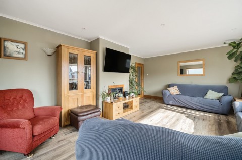 Click the photo for more details of Grove Road, Selsey, PO20